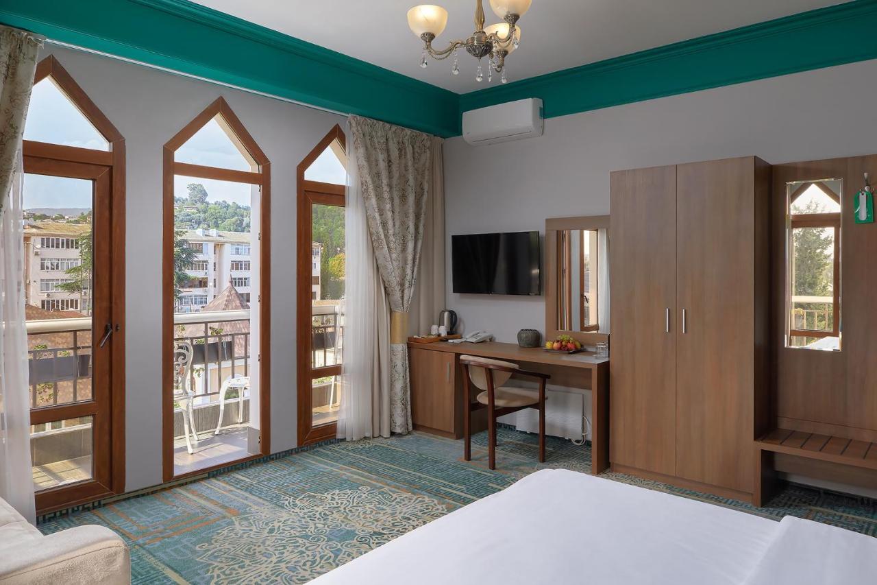 Garuda Boutique Hotel Sukhumi Eksteriør billede