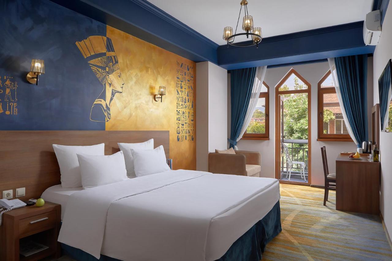 Garuda Boutique Hotel Sukhumi Eksteriør billede