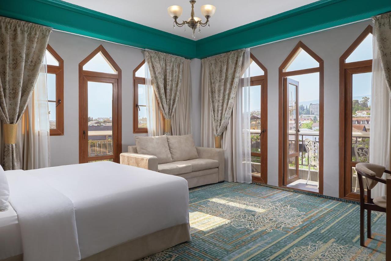 Garuda Boutique Hotel Sukhumi Eksteriør billede