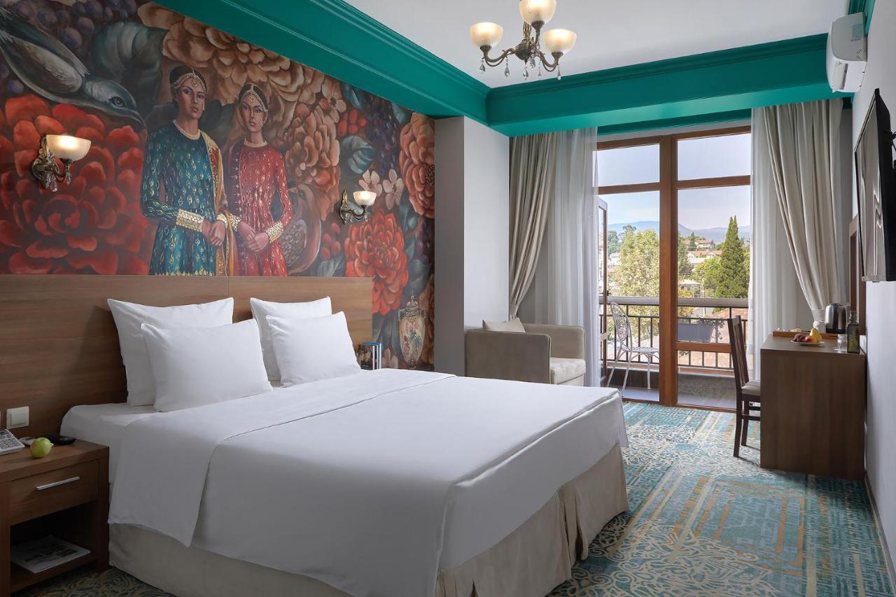 Garuda Boutique Hotel Sukhumi Eksteriør billede