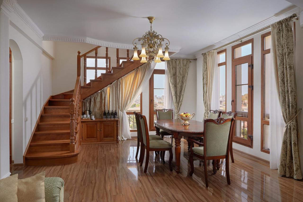 Garuda Boutique Hotel Sukhumi Eksteriør billede